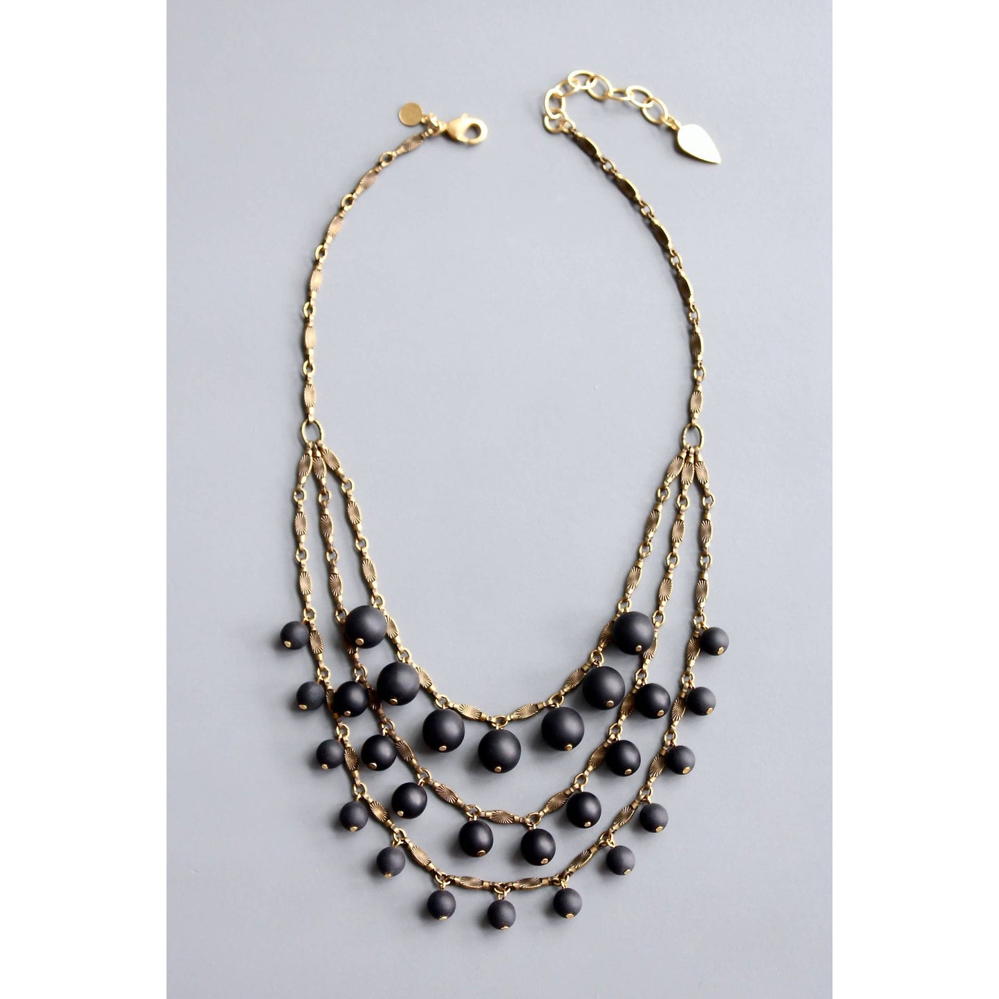 HYL316 Matte jet glass bib necklace
