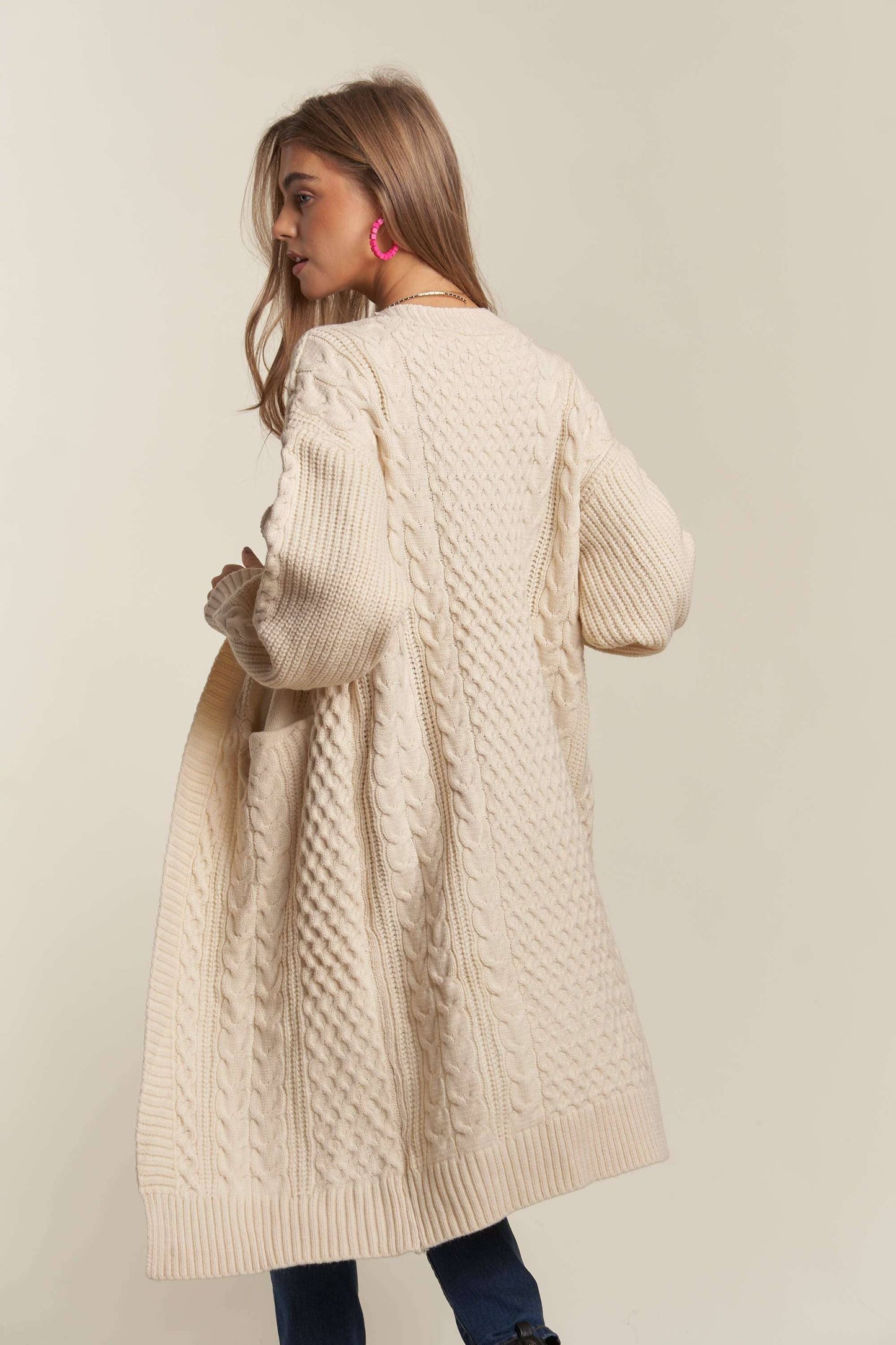 CABLE KNIT SWEATER CARDIGAN