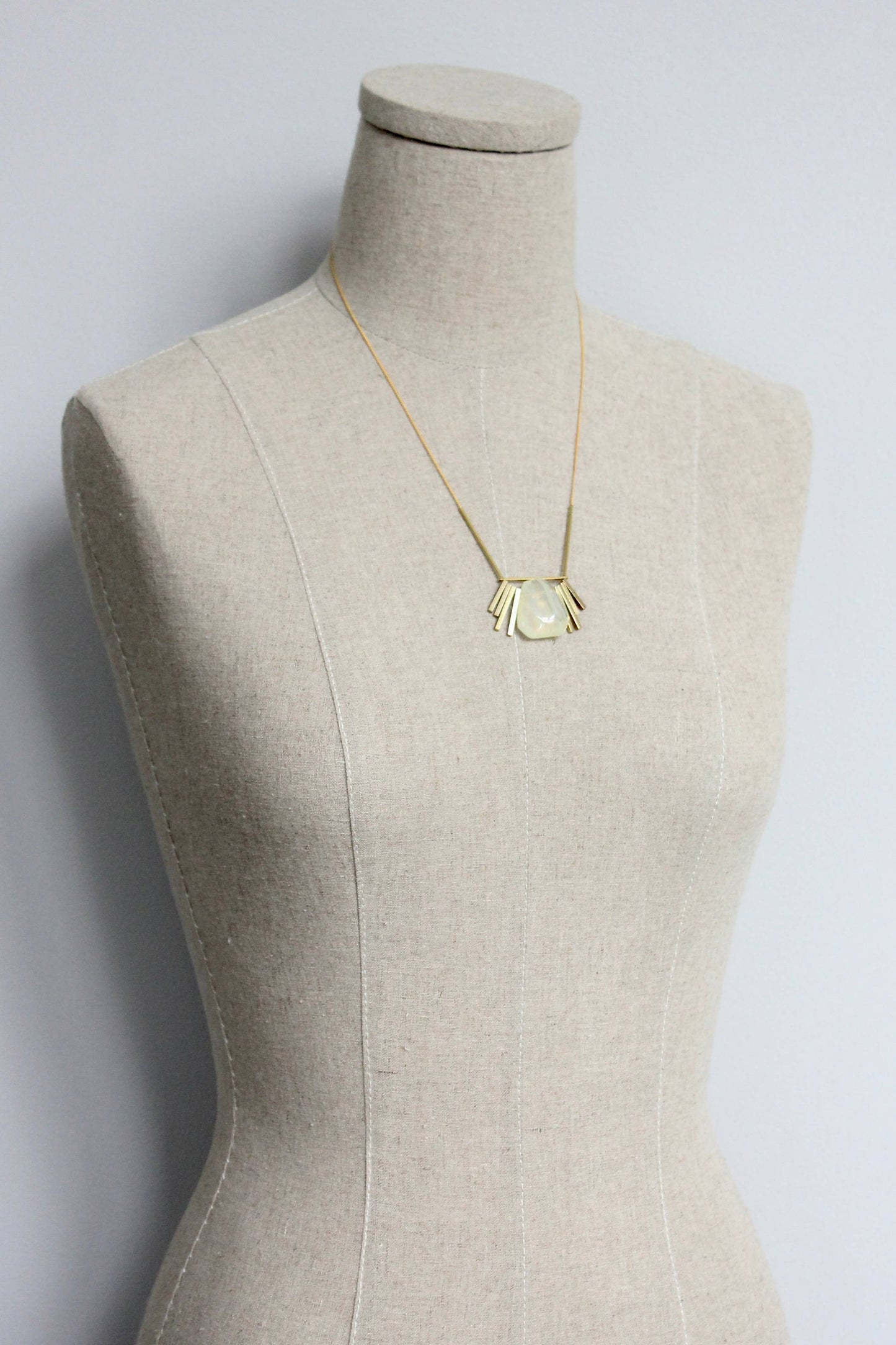Quartz geometric necklace