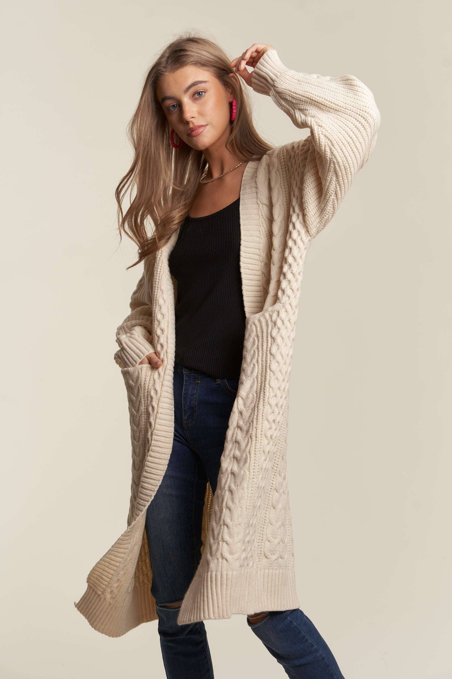 CABLE KNIT SWEATER CARDIGAN