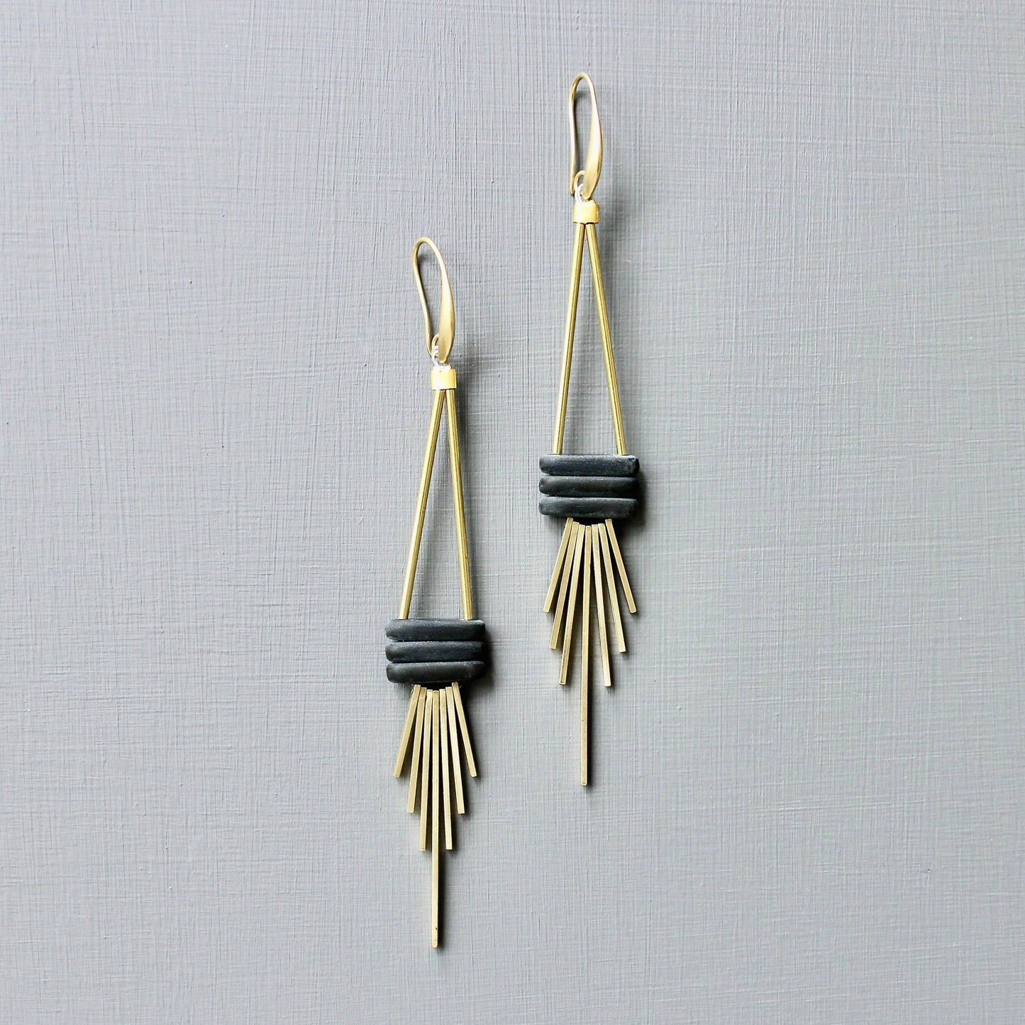 JLTE73 matte black glass geometric earrings