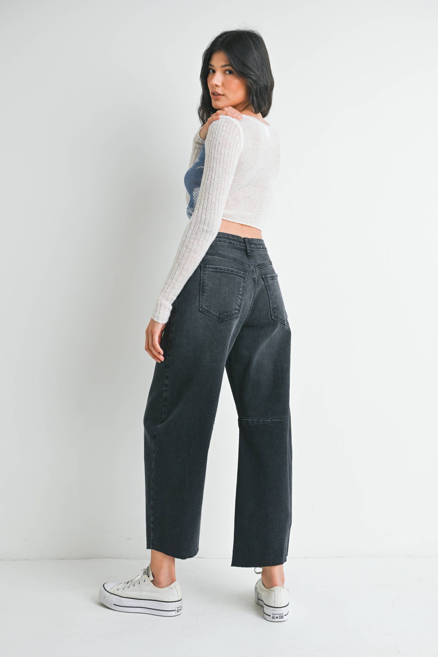 Black Barrel Jean w/ Seams