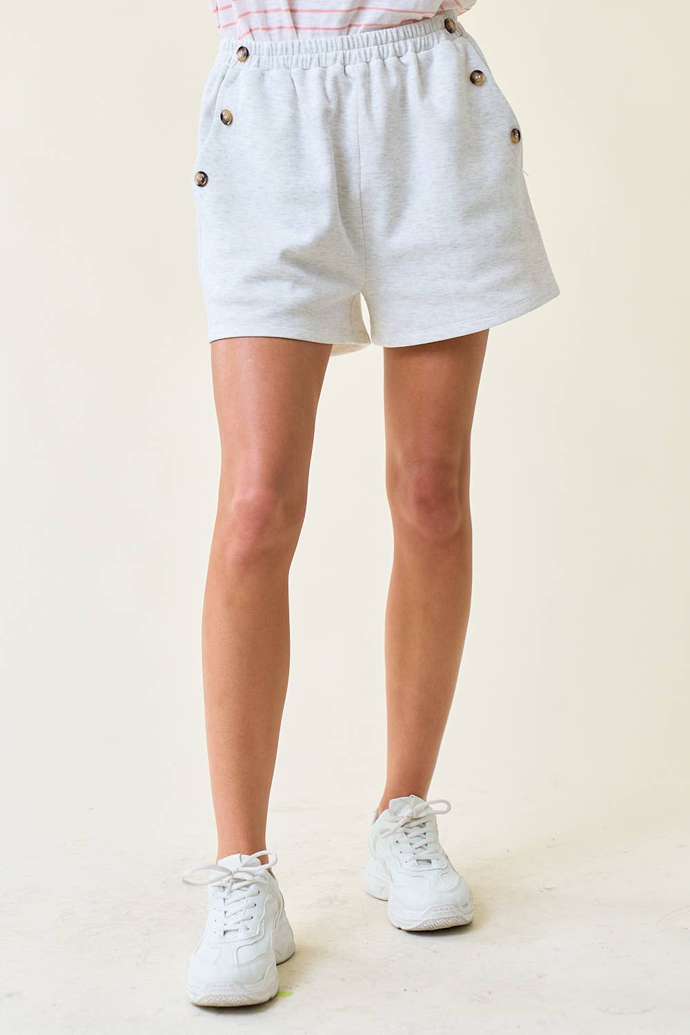 PLACKET BUTTON SWEAT SHORTS - 8696P