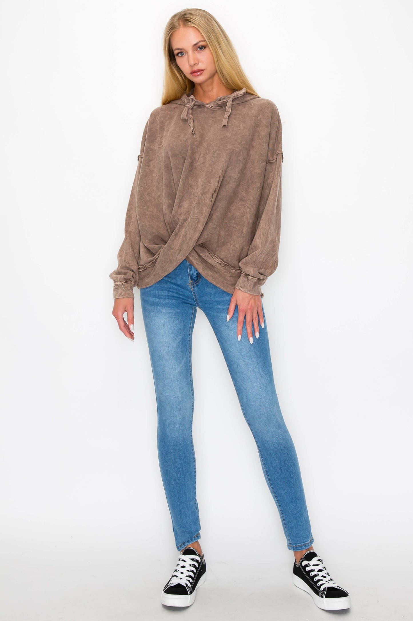 Mineral Wash Twisted Casual Hoodie HT5506