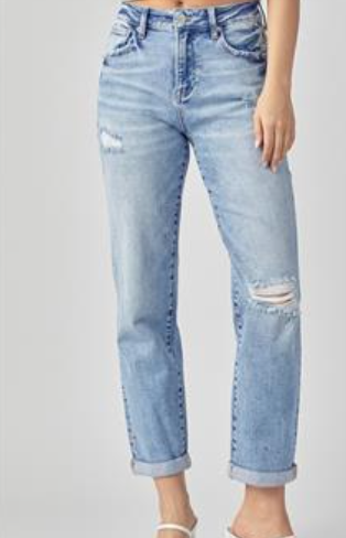 DISTRESSED BOYFRIEND JEANS WITH ROLL UP HEM