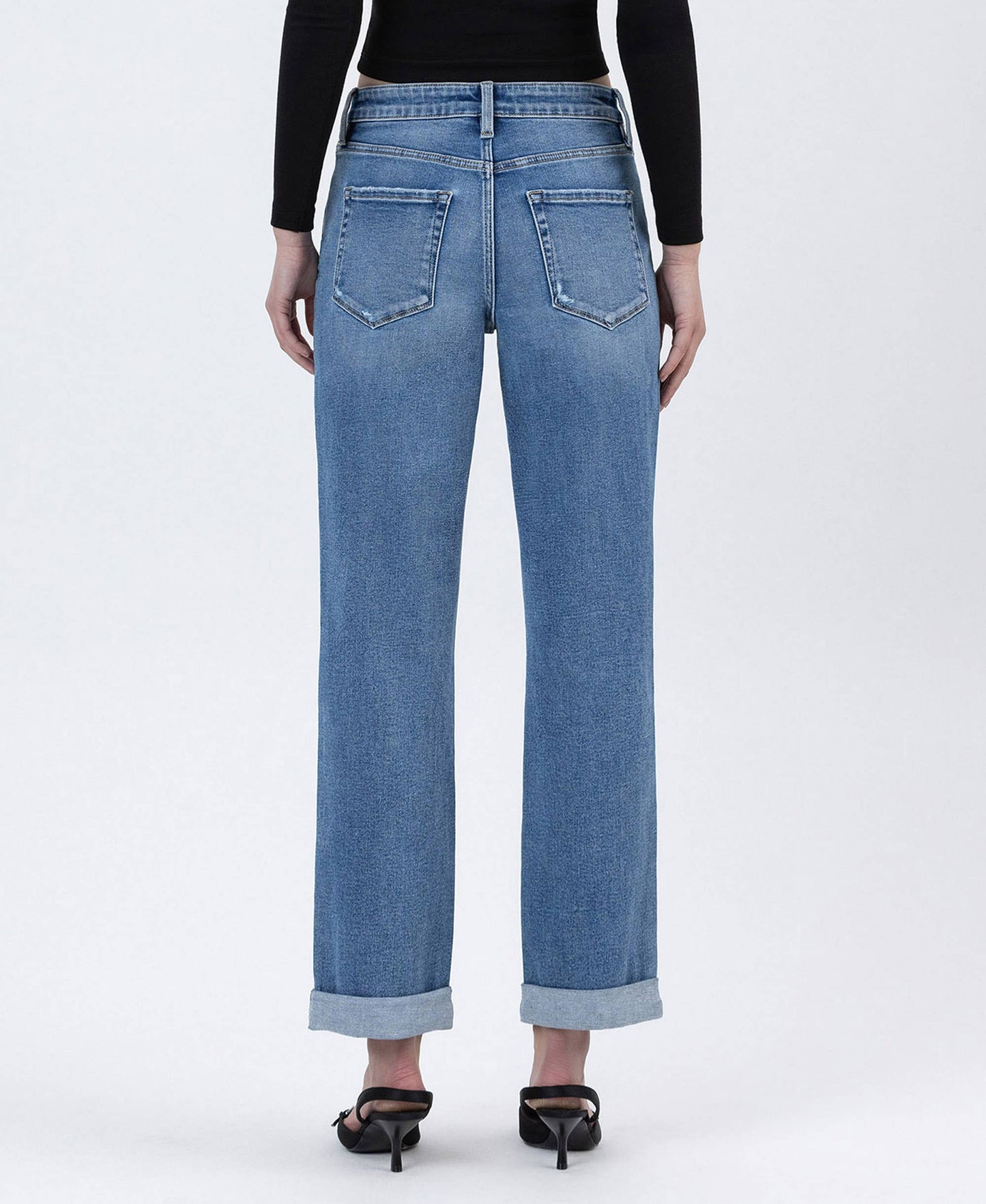 HIGH RISE CUFFED BOYFRIEND JEANS LV1847
