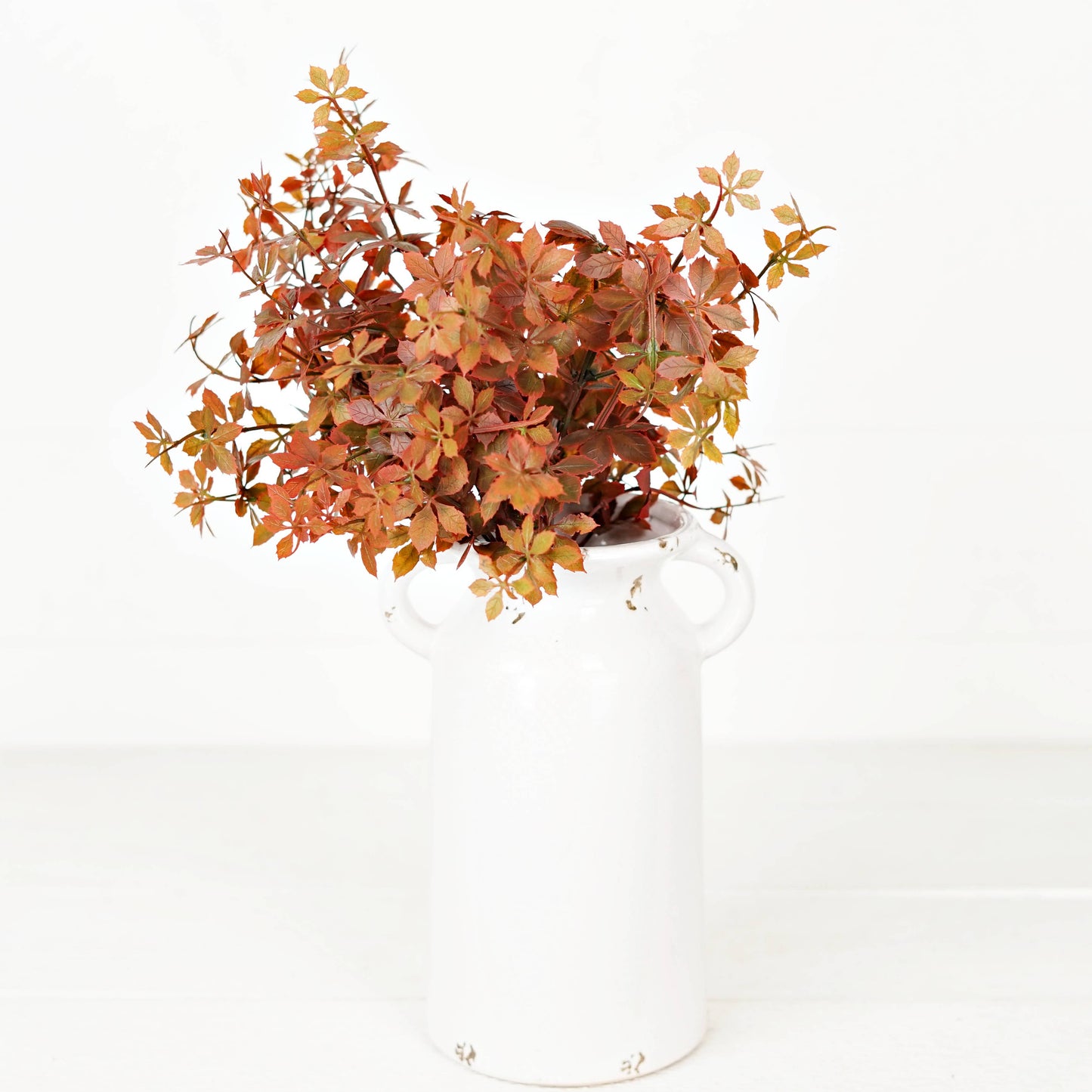 530071- 16in Plastic Sweetgum Leaves Bush-Burgundy green