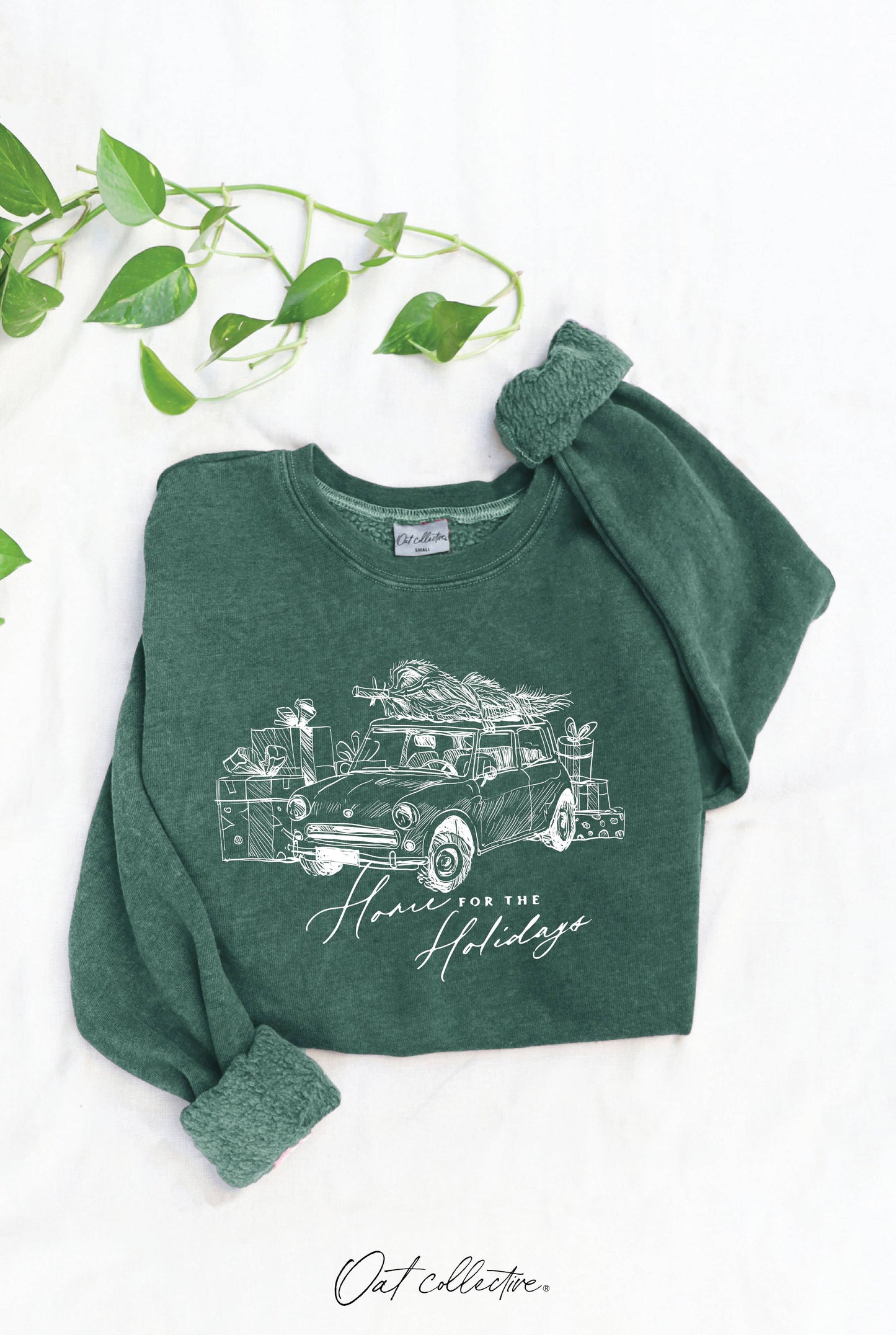HOME FOR THE HOLIDAYS Mineral Graphic Sweatshirt
