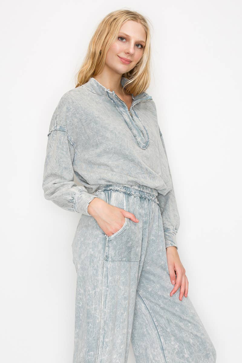 Mineral Wash Half-zip top HE5541T