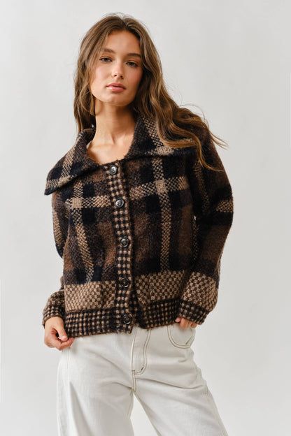 MAJ3293 PLAID BUTTON DOWN CARDIGAN