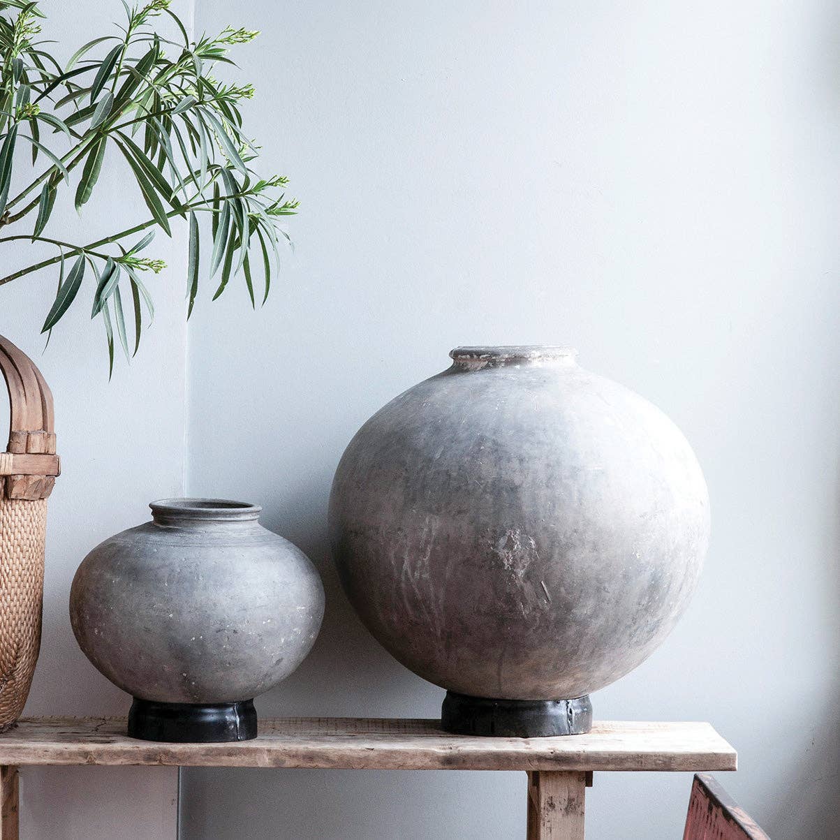 Mud Pot with Base