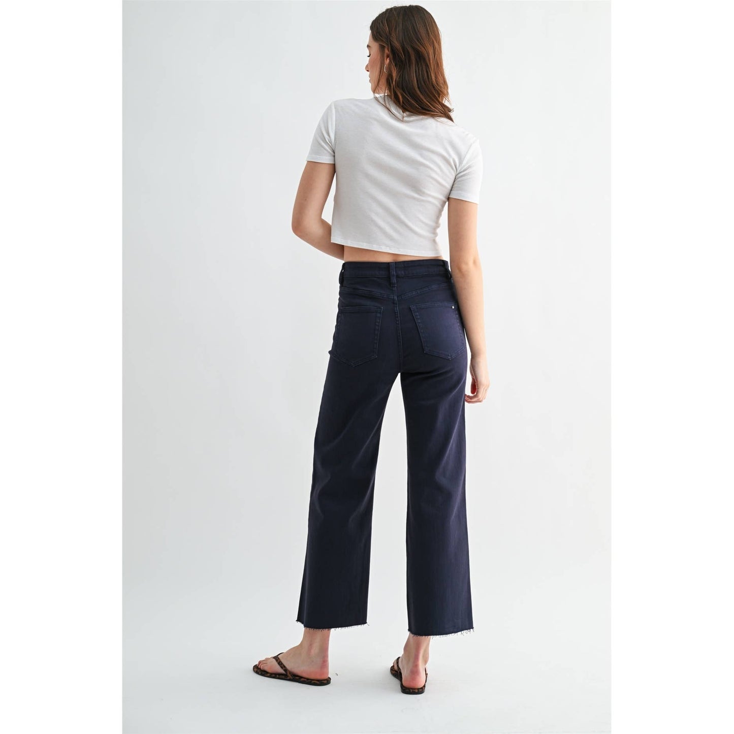 HIGH RISE WIDE LEG CROP RAW HEM