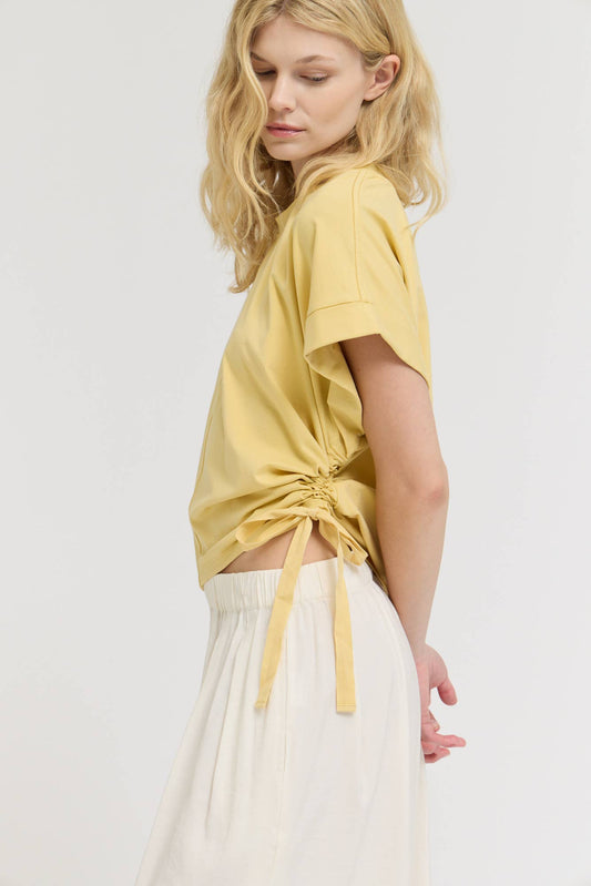 SIDE SCRUNCH TEE