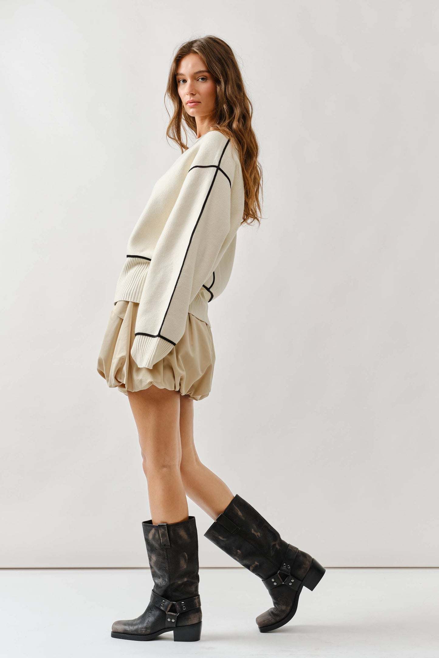 AJT5102 OVERSIZED FIT CONTRAST STITCHING SWEATER