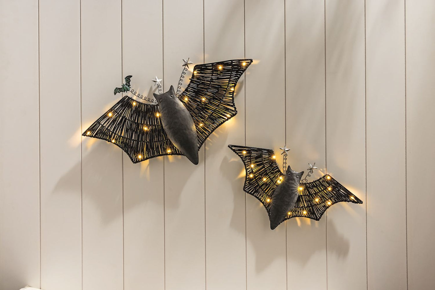 Small Light-Up Bat Decor