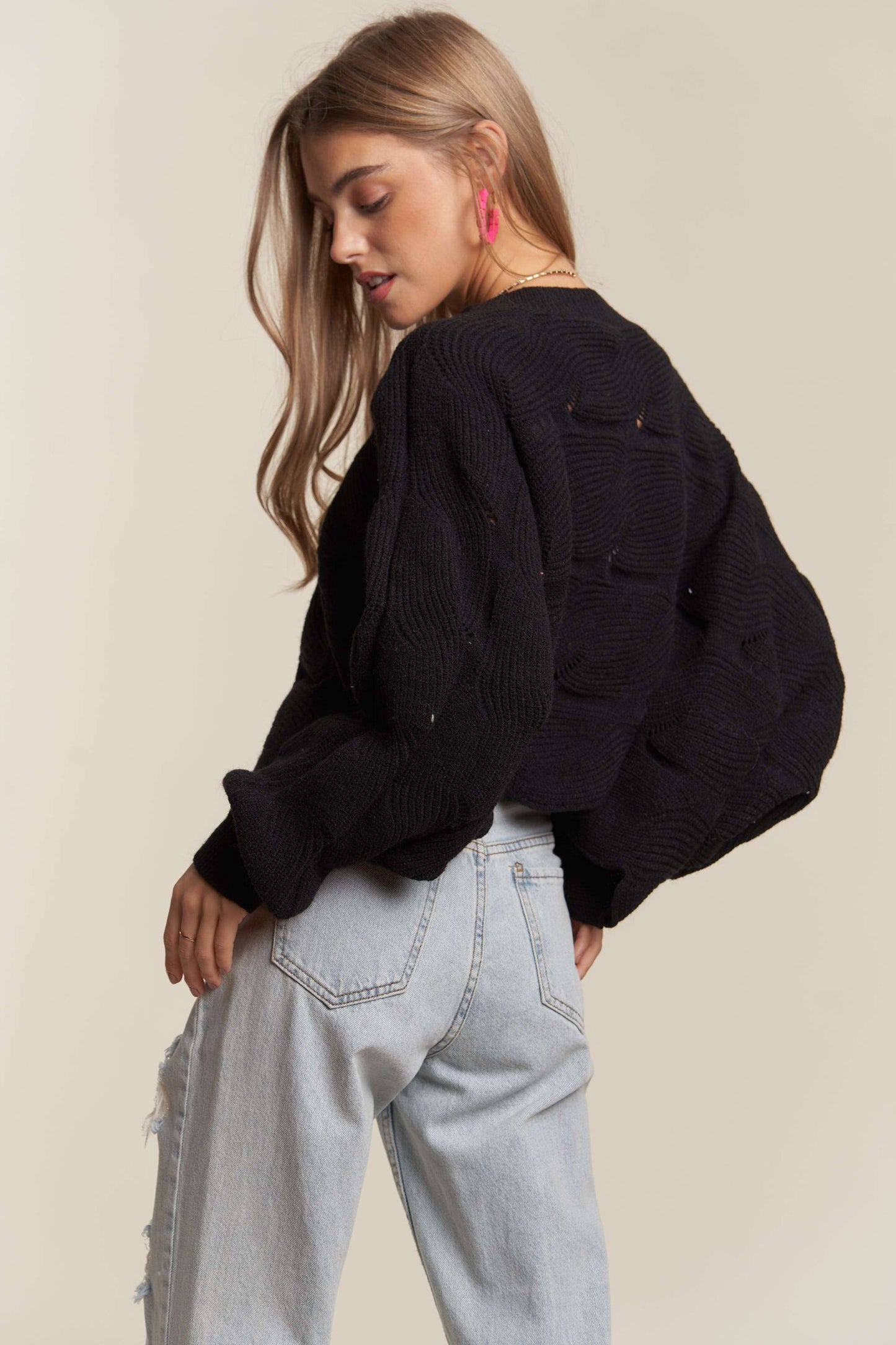 CESW3443 - SCALLOP LOOSE FIT SWEATER