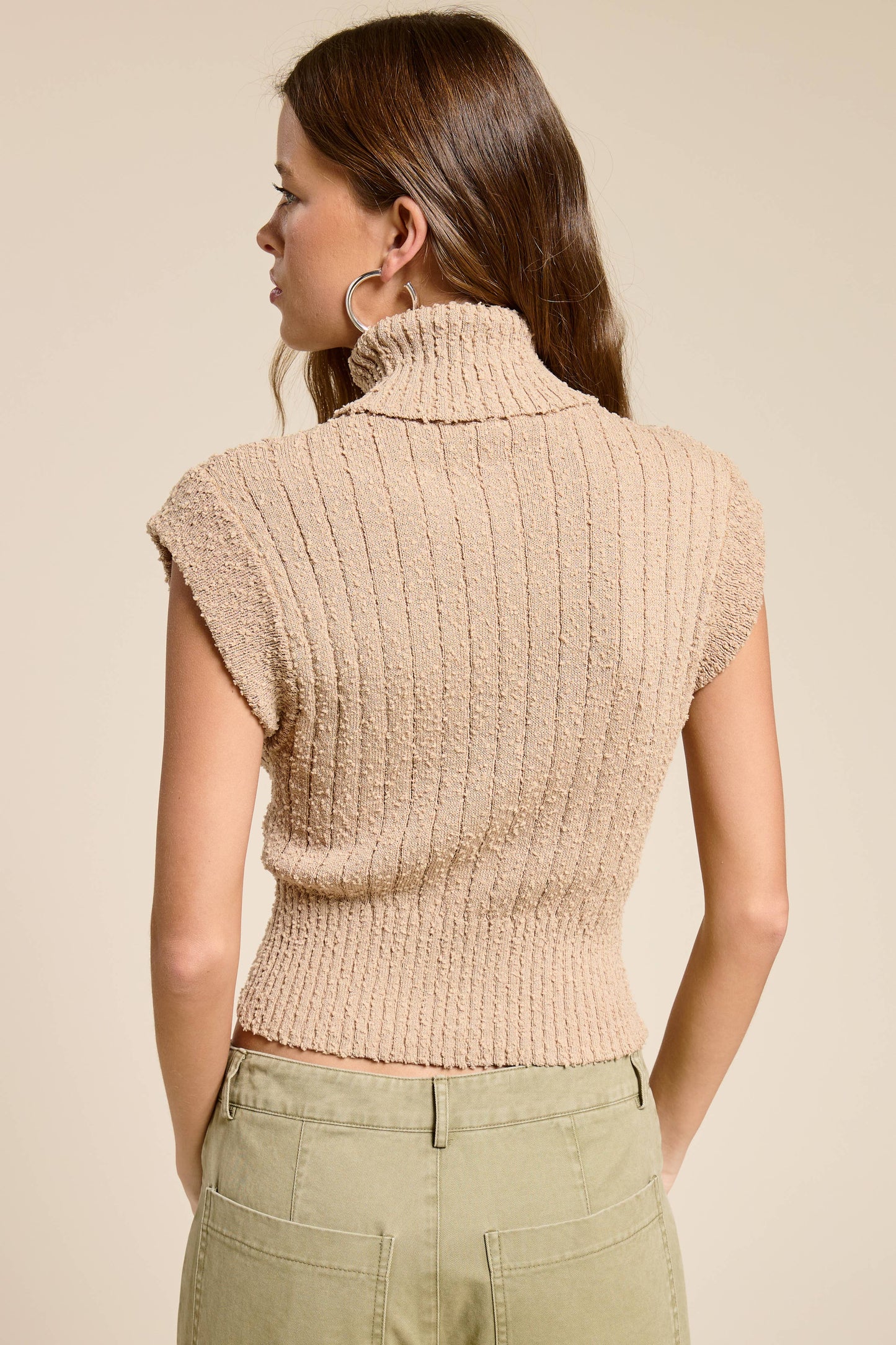 Sleeveless Ribbed Knit Turtleneck Sweater