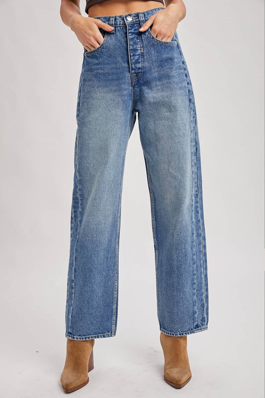 MEDIUM WASH DENIM HIGH-RISE STRAIGHT LEG PANTS JEANS