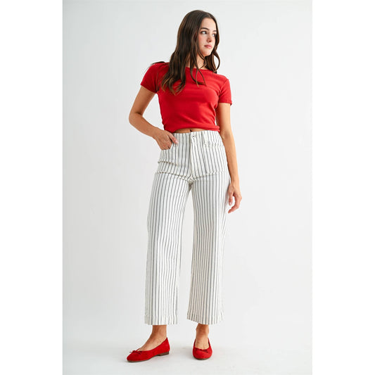 HIGH-RISE WIDE CROP PATCH POCKET