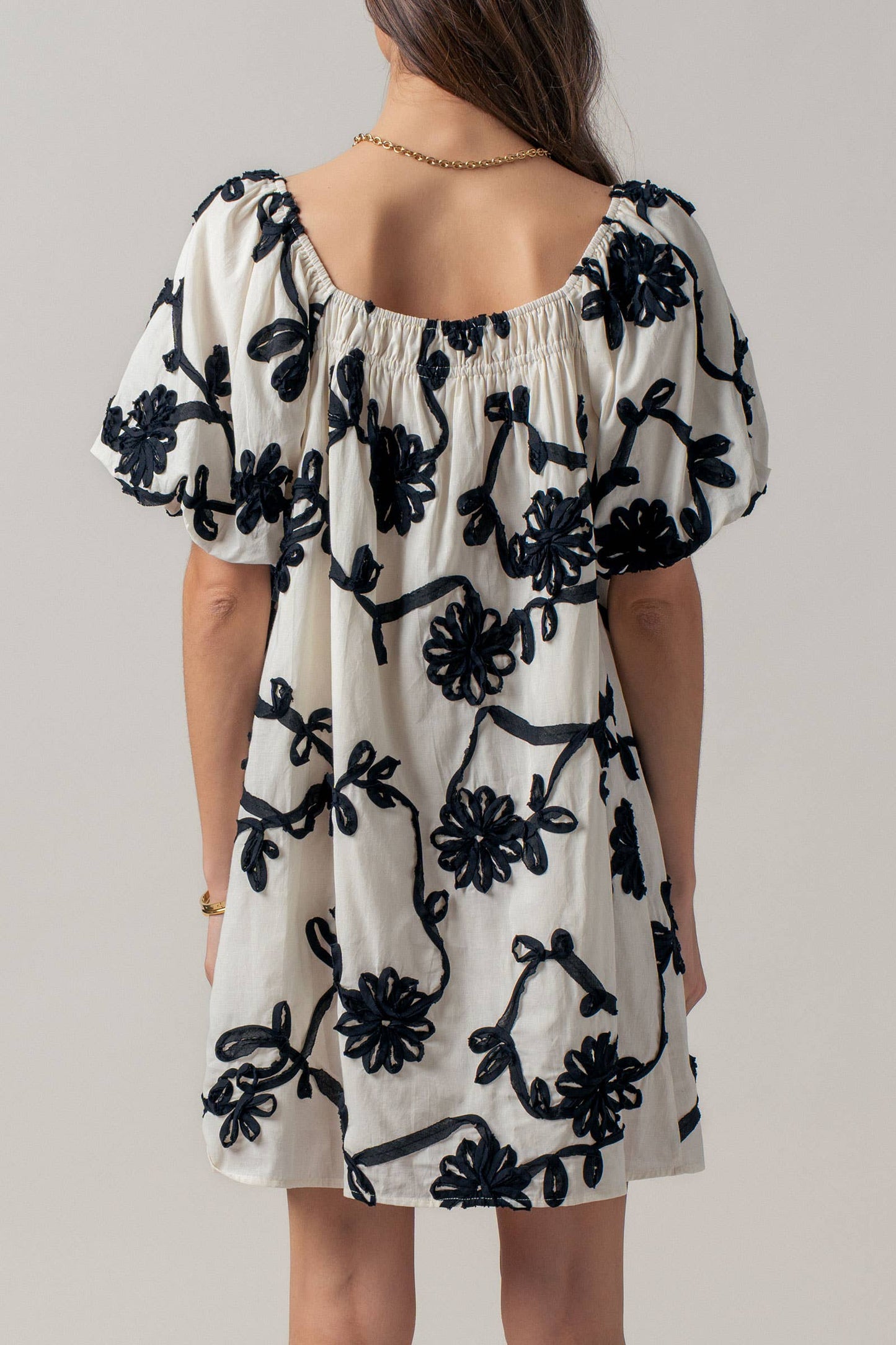 Floral Embroidery Off-Shoulder Puff Sleeve Mini Dres