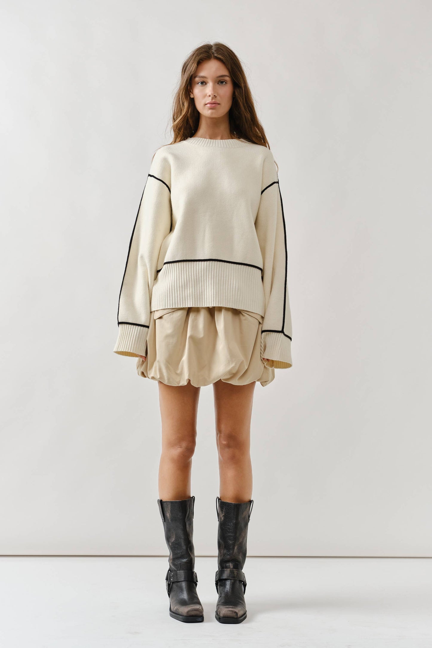 AJT5102 OVERSIZED FIT CONTRAST STITCHING SWEATER