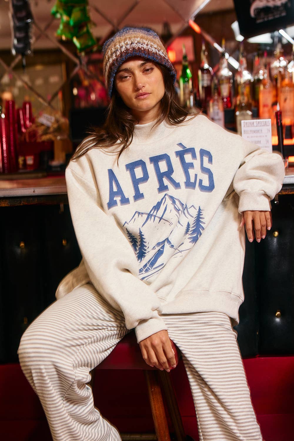 APRES/SKI Reversible Mock-Neck Sweatshirt