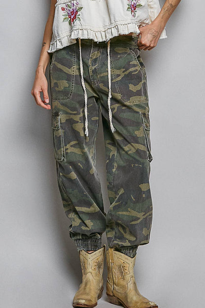 Pocket detailed Camo Jogger Pant