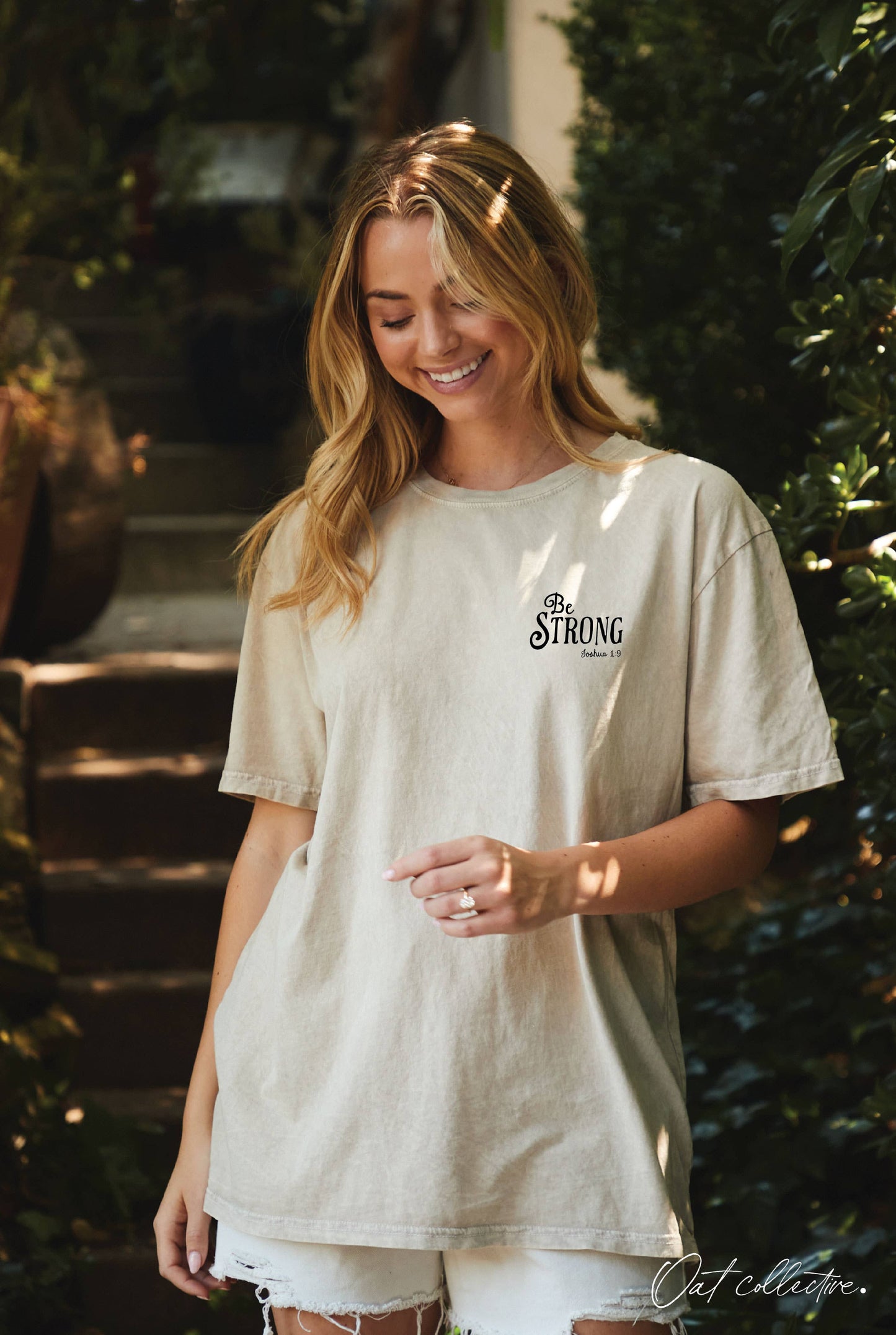 BE STRONG Oversized Graphic Top