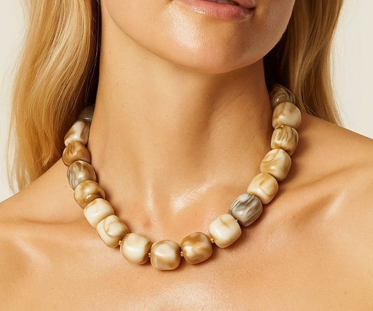 ELLIE VAIL UMA OVERSIZED BEADED NECKLACE