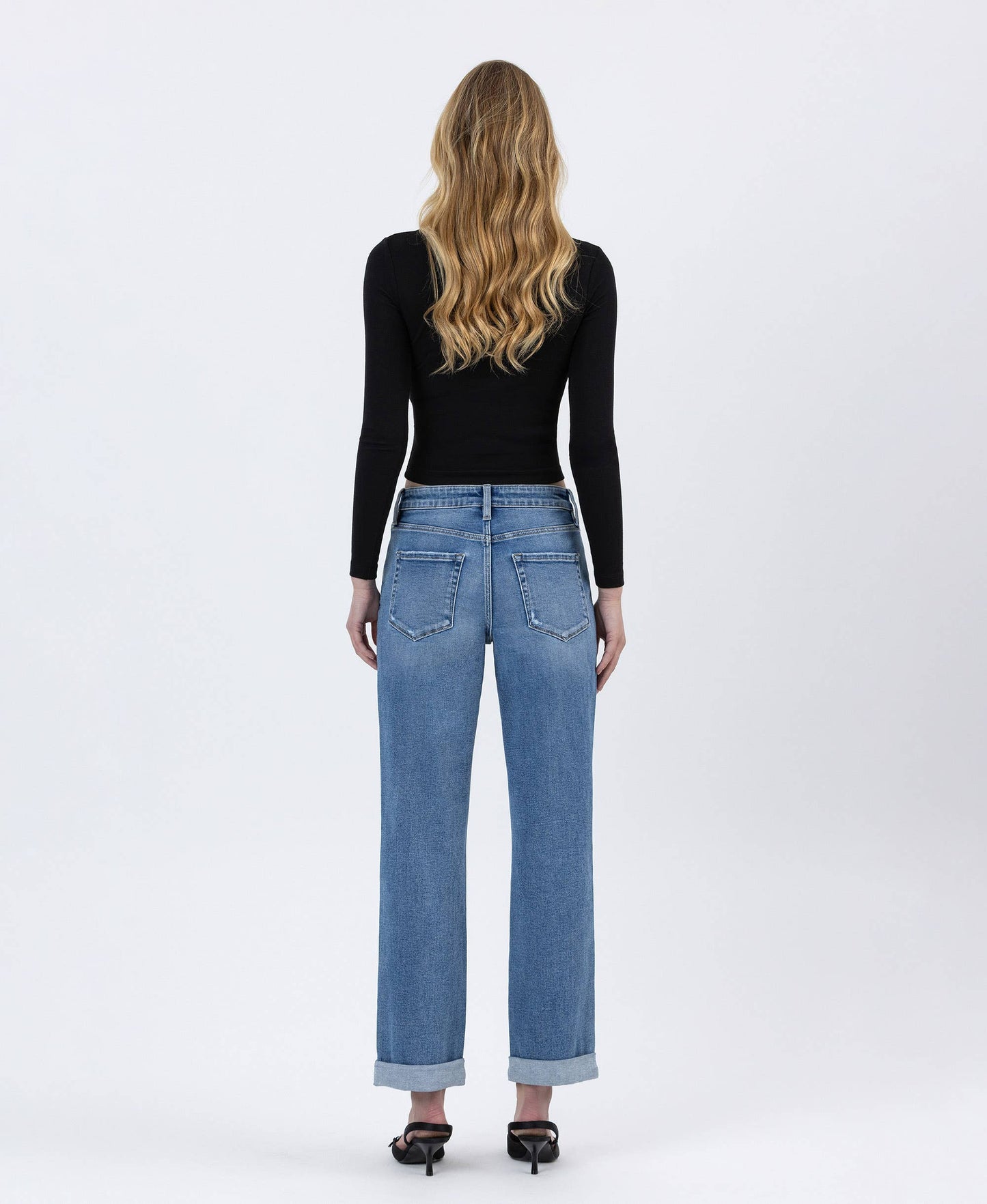 HIGH RISE CUFFED BOYFRIEND JEANS LV1847