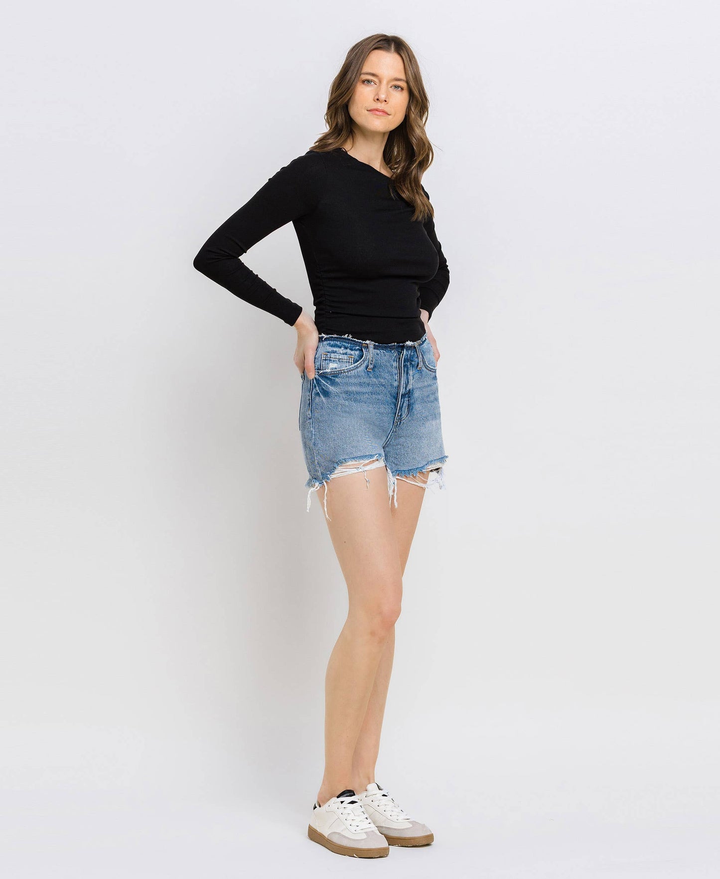 HIGH RISE BANDLESS BOYFRIEND SHORTS T5785