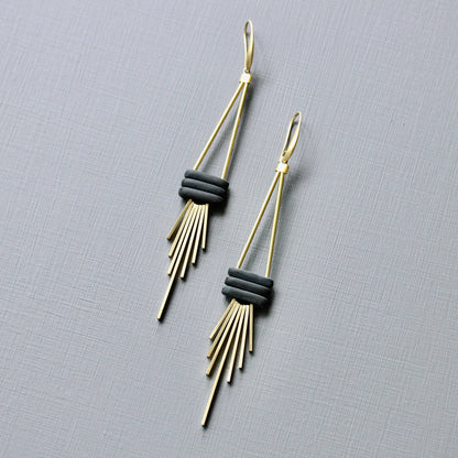 JLTE73 matte black glass geometric earrings