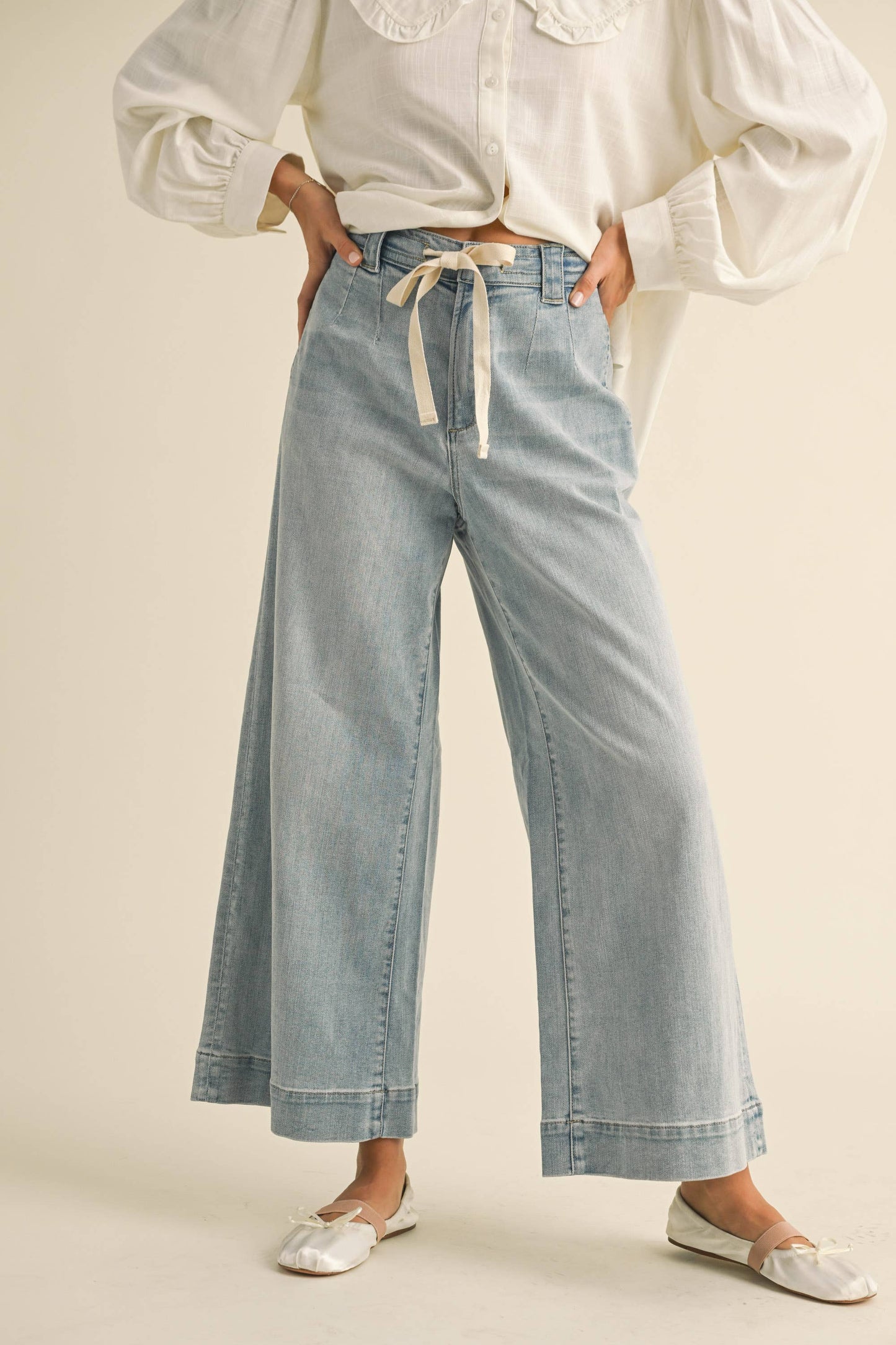 WASHED DENIM WITH TIE FRONT PANTS