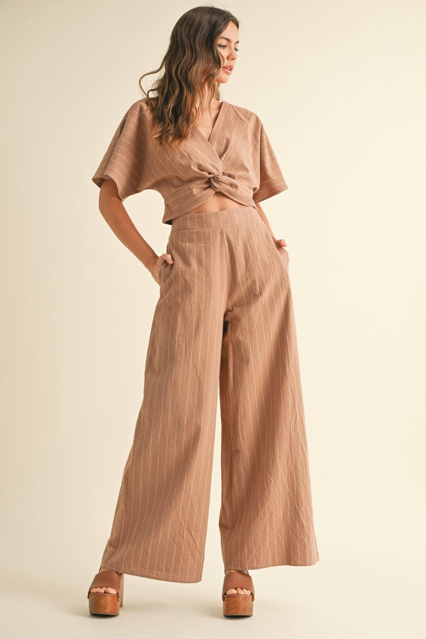 T4276ST   STRIPE PATTERN TWISTED FRONT TOP