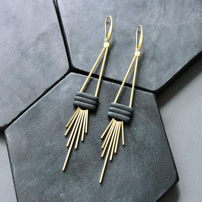 JLTE73 matte black glass geometric earrings
