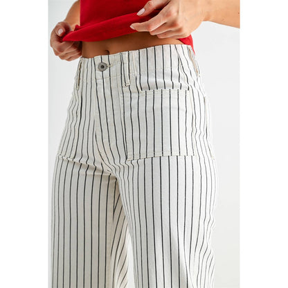 HIGH-RISE WIDE CROP PATCH POCKET