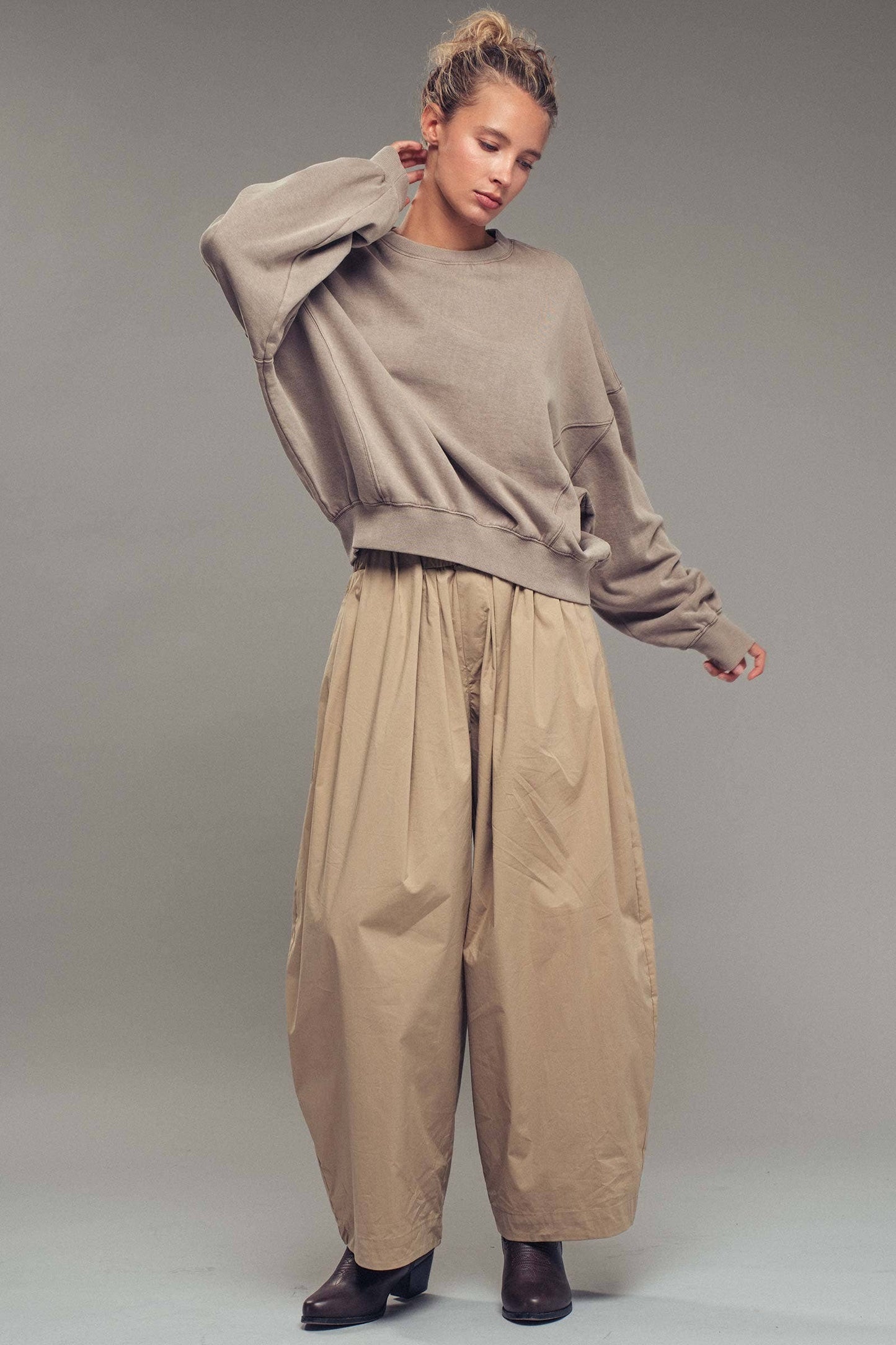 Pigment Washed Relaxed Fit Sweatshirt