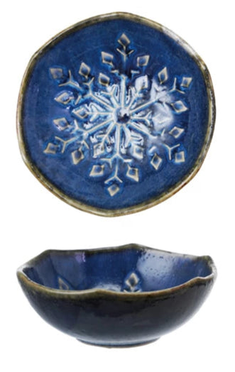 Debossed Stoneware Organic Shaped Bowl